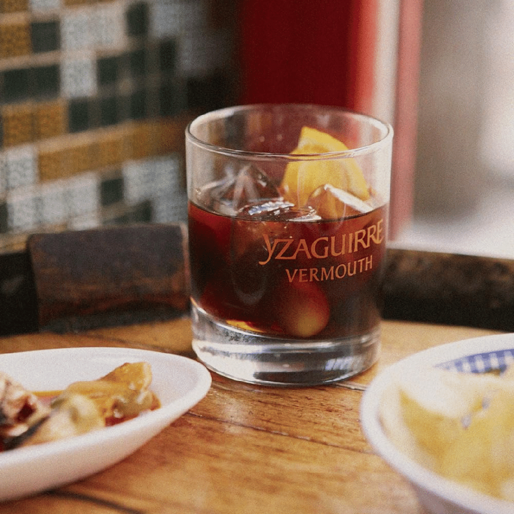 Vermouth YZAGUIRRE *RESERVA ROJO 1L
